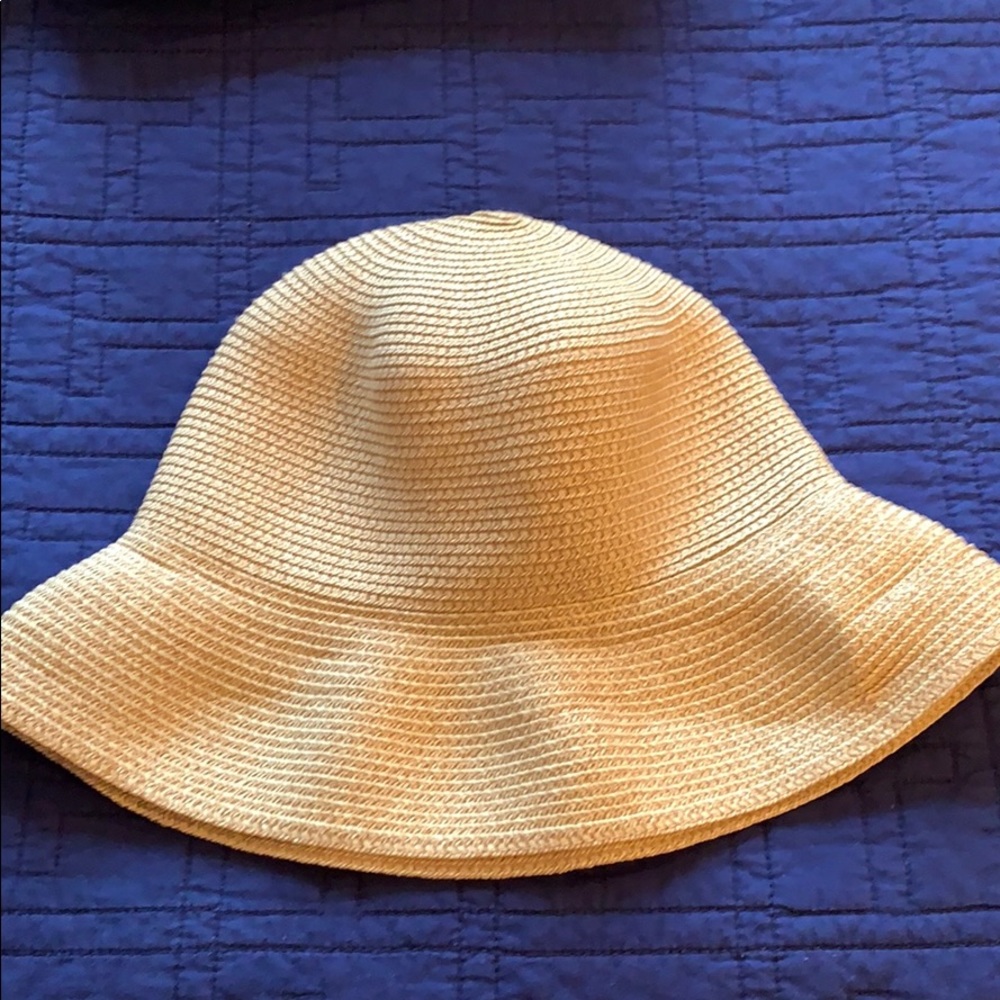 New woven hat